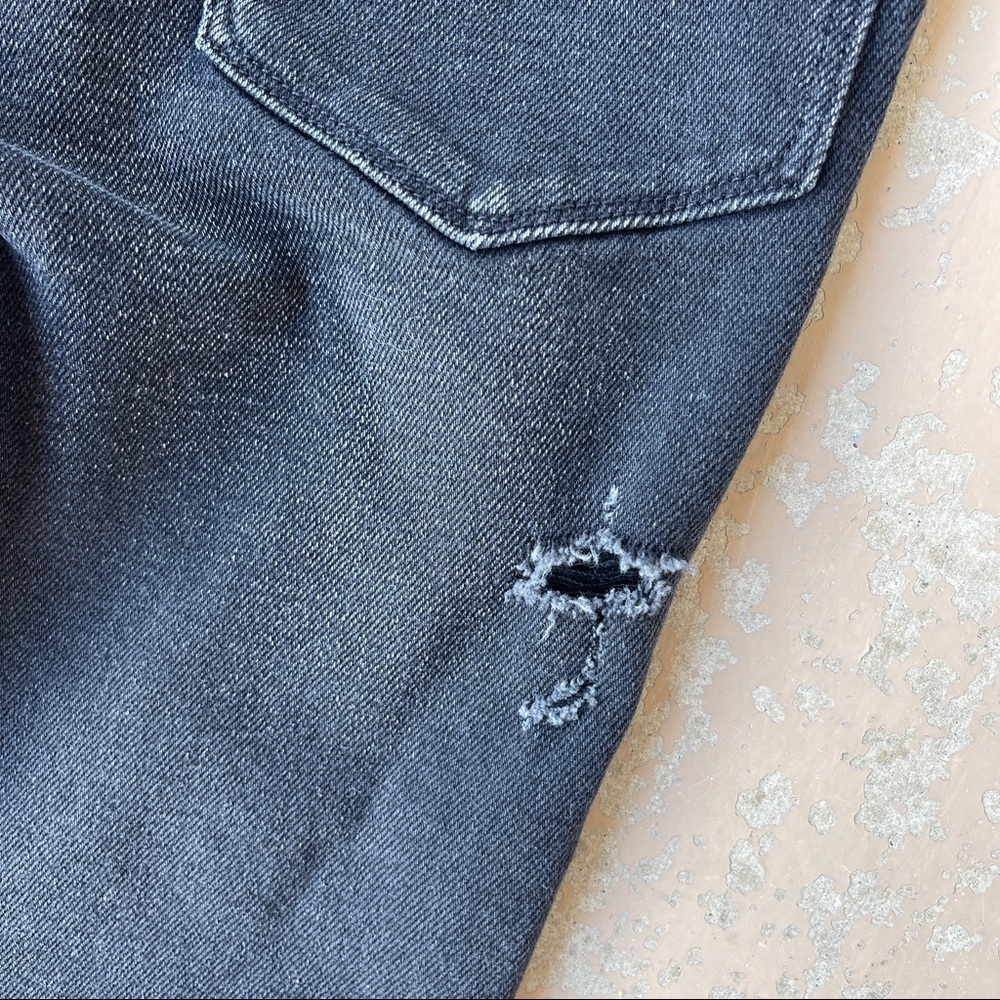 Good American Good Curve Black Distressed Jeans - Picture 4 of 7